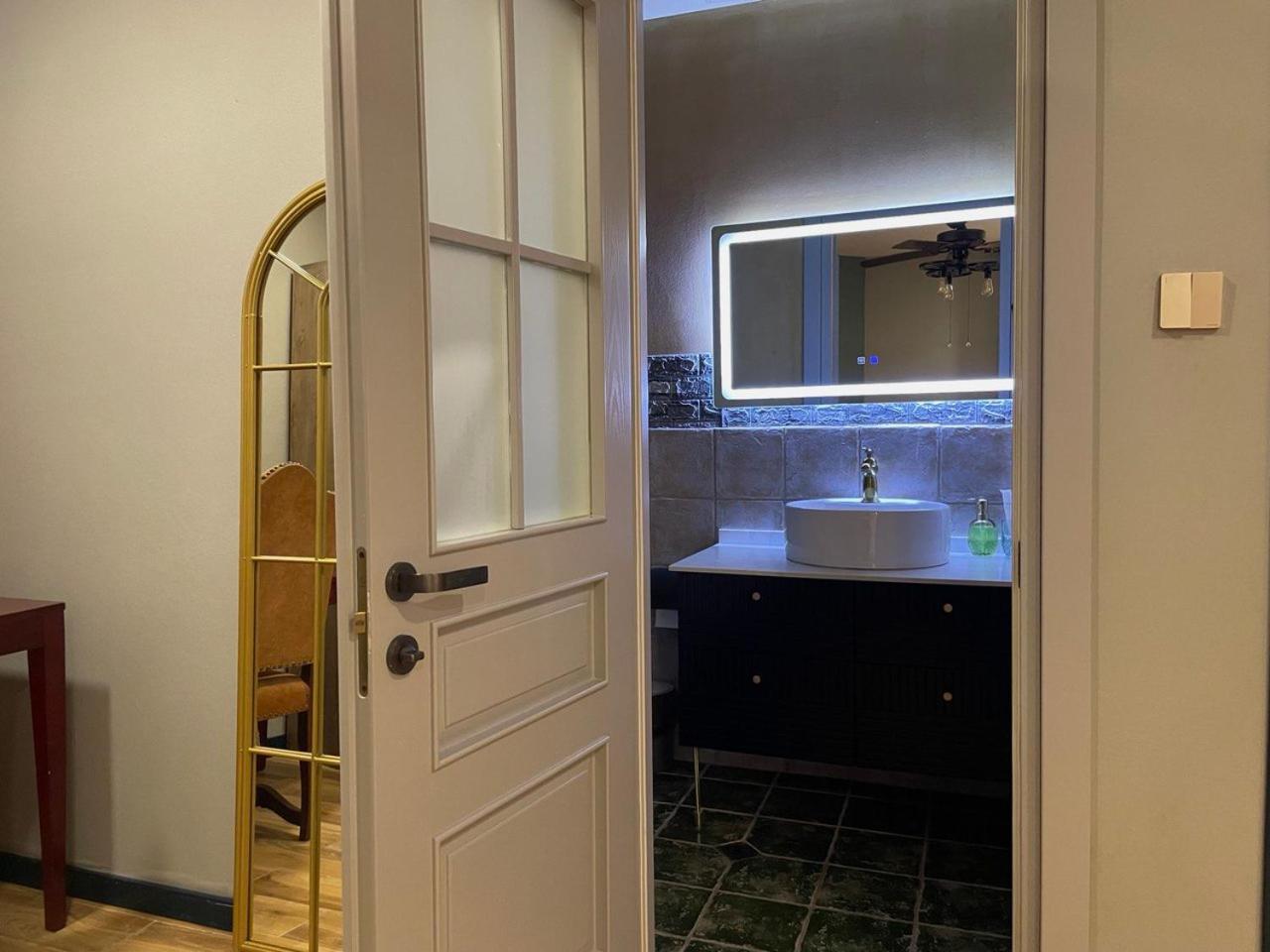 Apart Hotel Console Tbilisi Eksteriør bilde